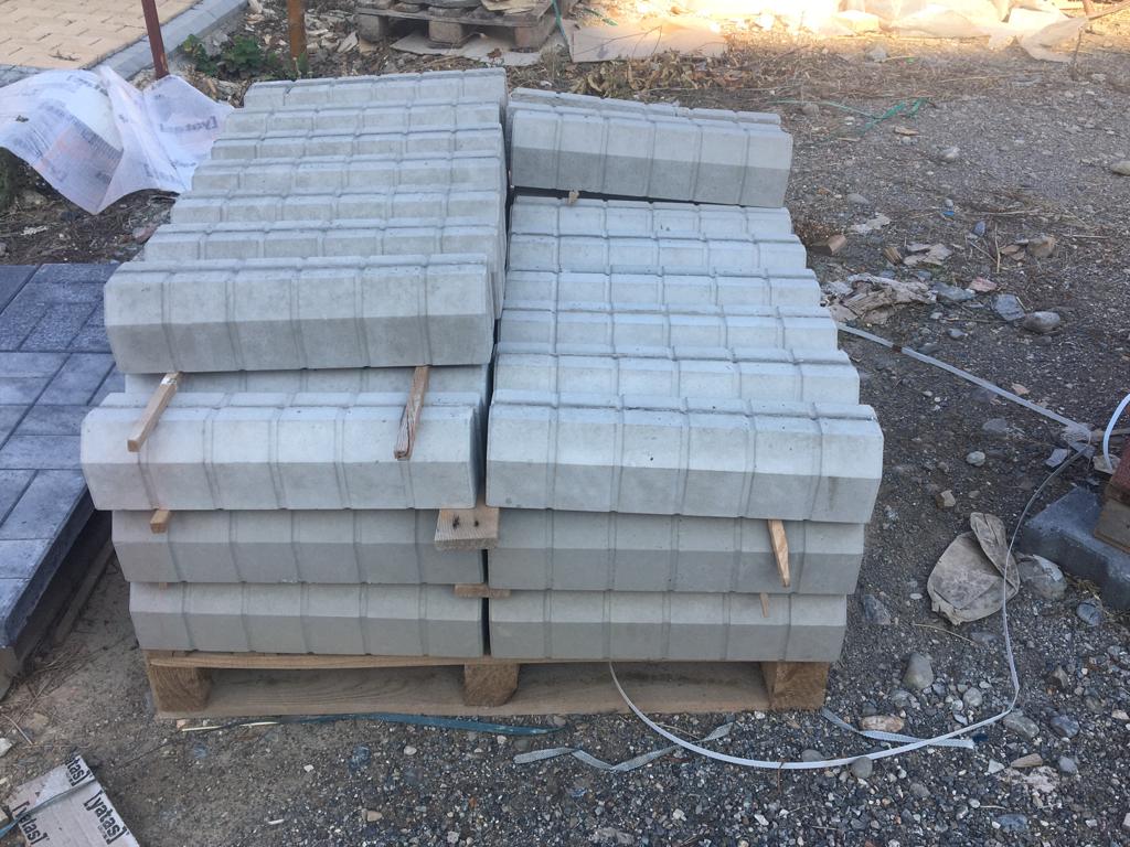 ÇİZGİLİ BORDÖR GRİ BETON RENK