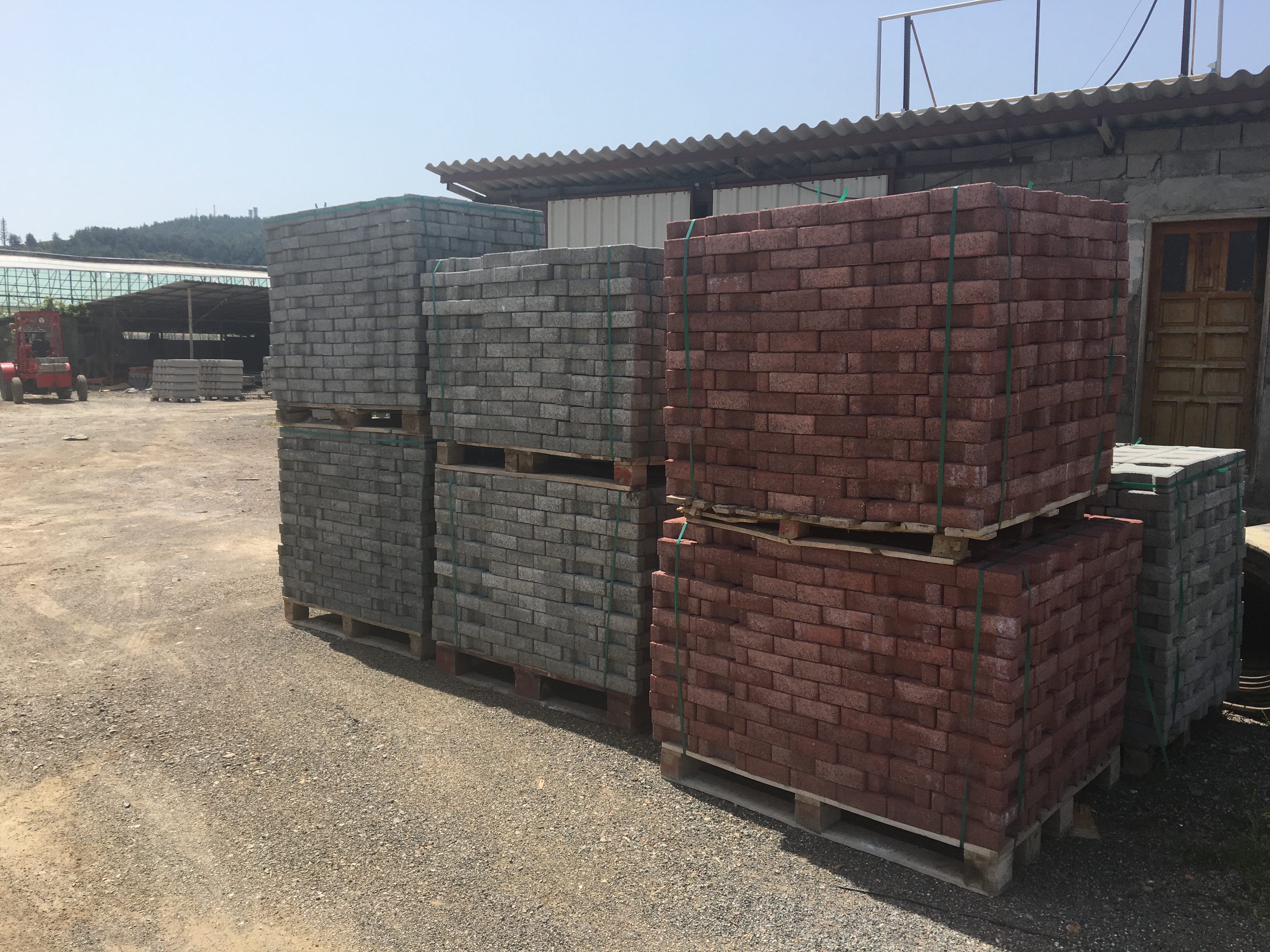 6 LIK KİLİTLİ BETON PARKE